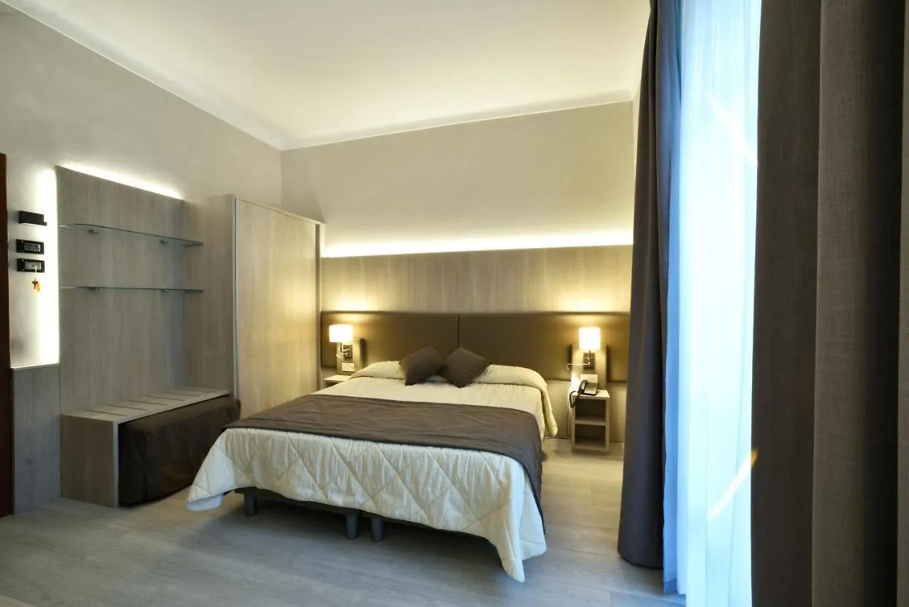 Hotel Lamberti Alassio 3*,