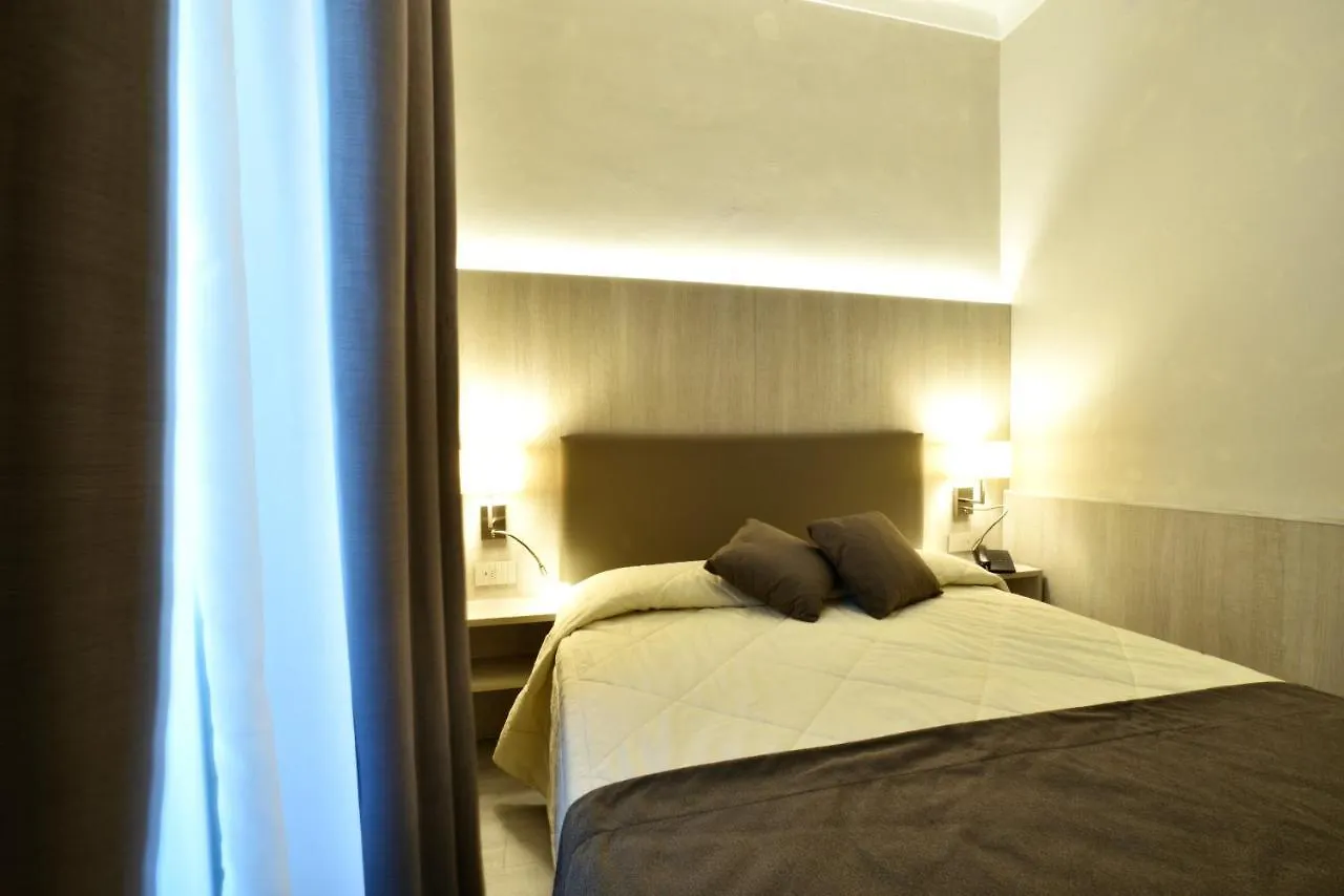 Hotel Lamberti Alassio 3*,  Italie